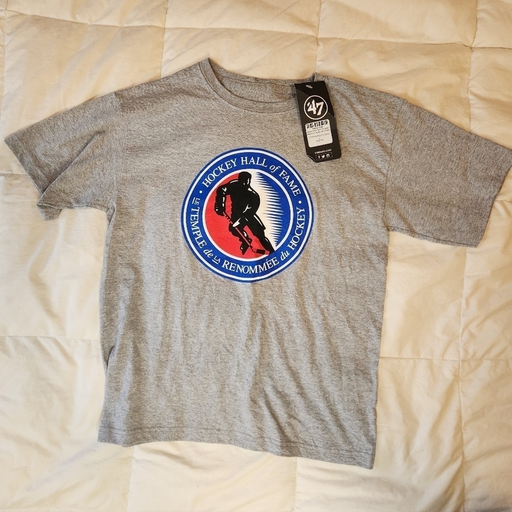 NWT Gray Hockey Hall of Fame Youth T-Shirt Size Large
